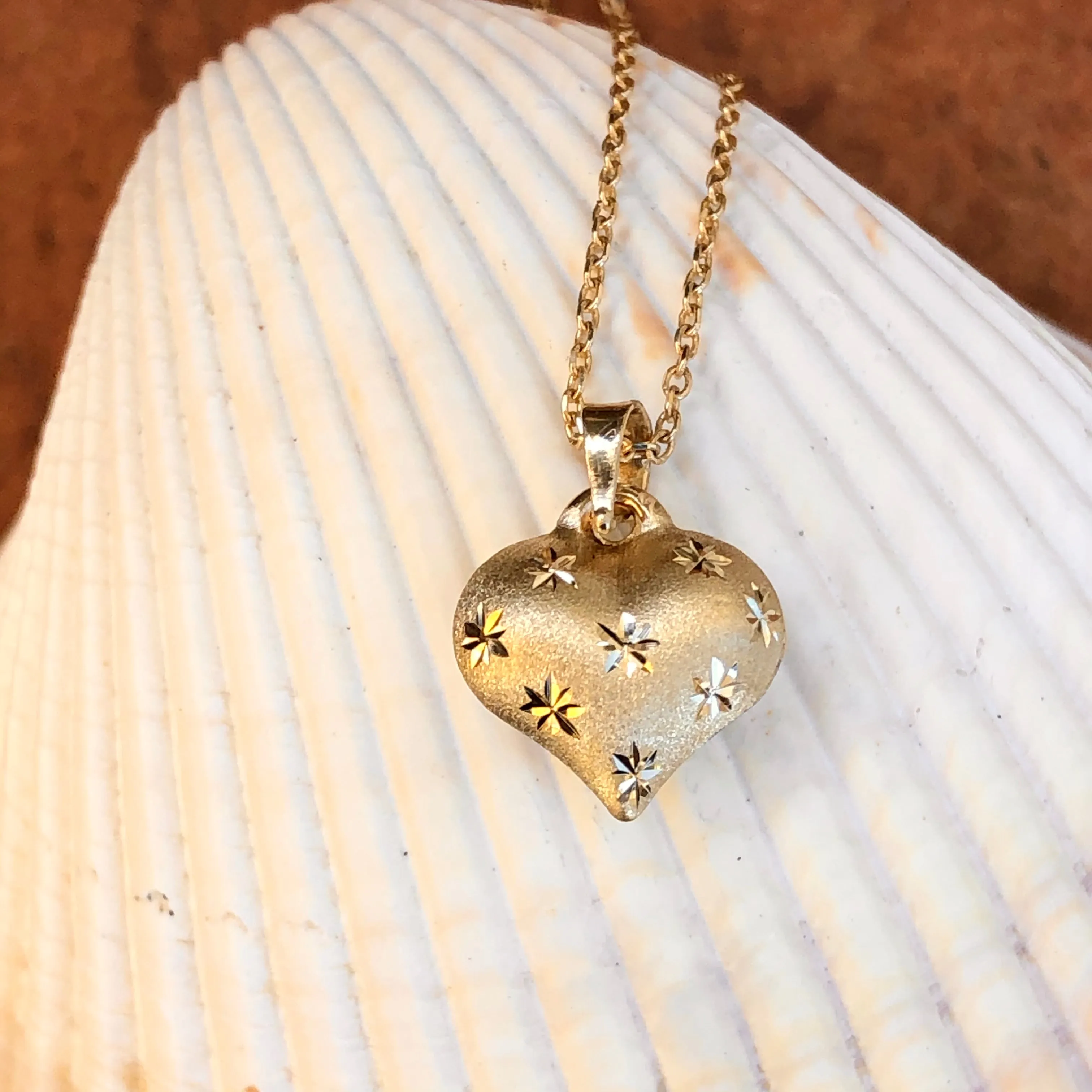 10KT Yellow Gold Satin Diamond-Cut Puffed Heart Pendant Charm