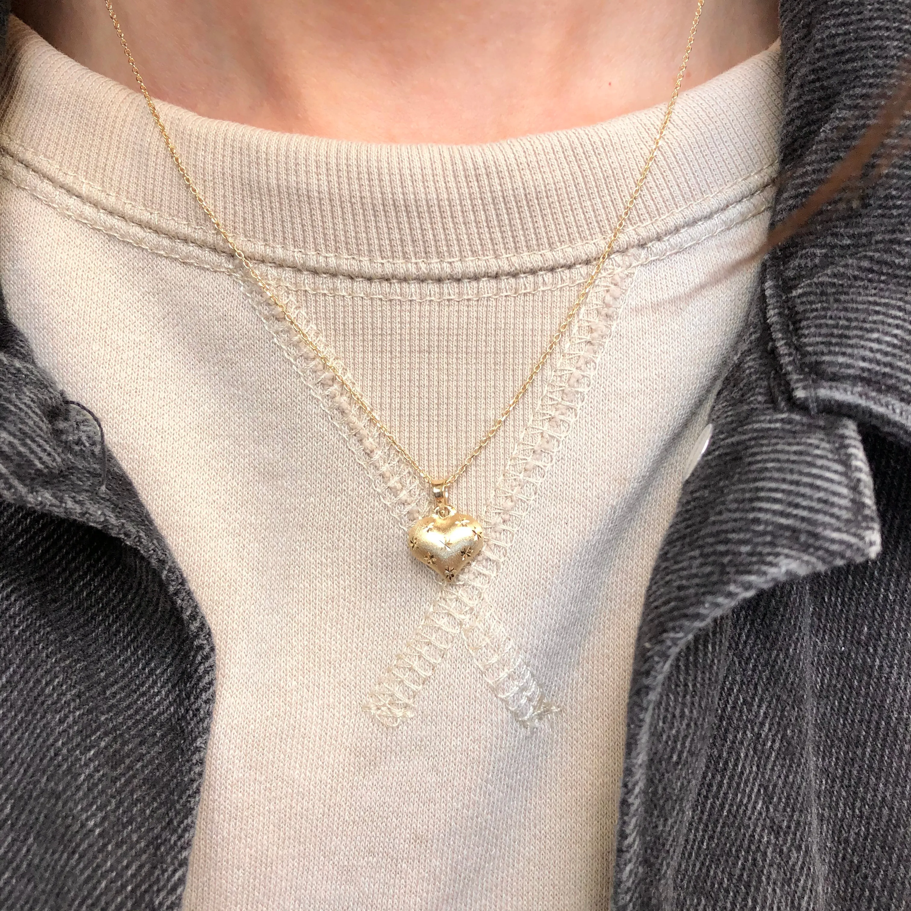 10KT Yellow Gold Satin Diamond-Cut Puffed Heart Pendant Charm