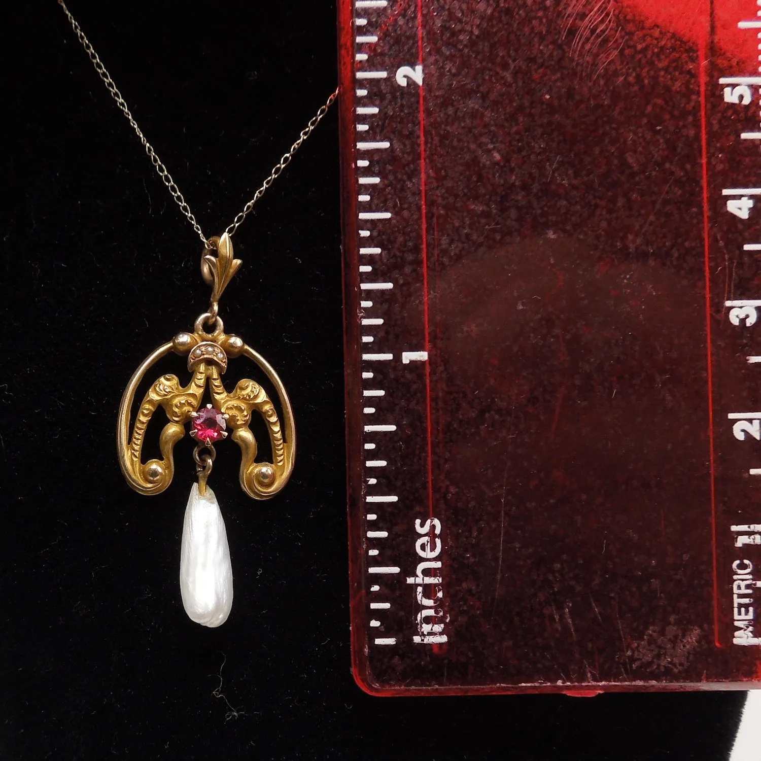 14K Yellow Gold Art Nouveau/Late Victorian Pearl and Red Stone Necklace
