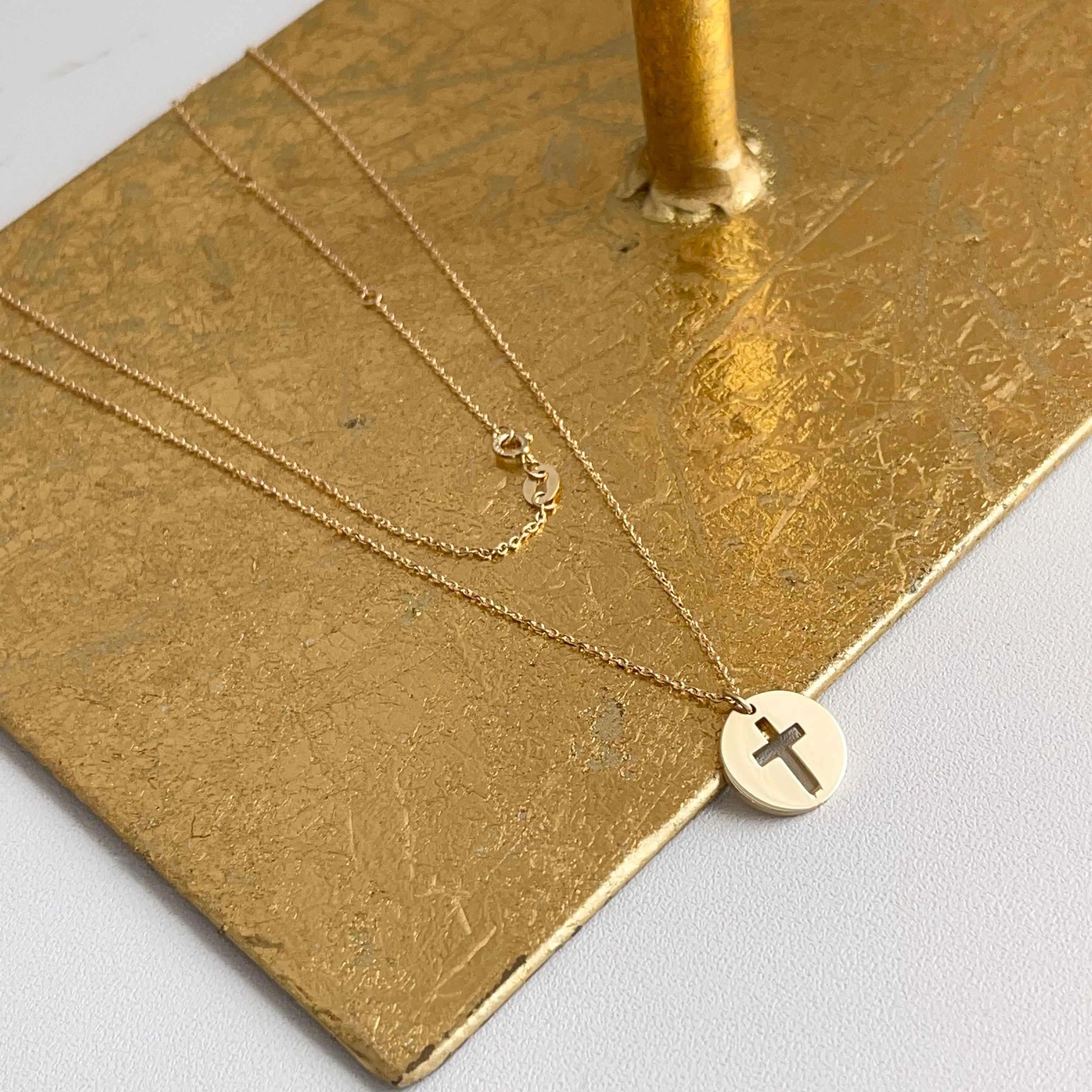 14KT Yellow Gold Cross Cut-Out Disc Pendant Necklace