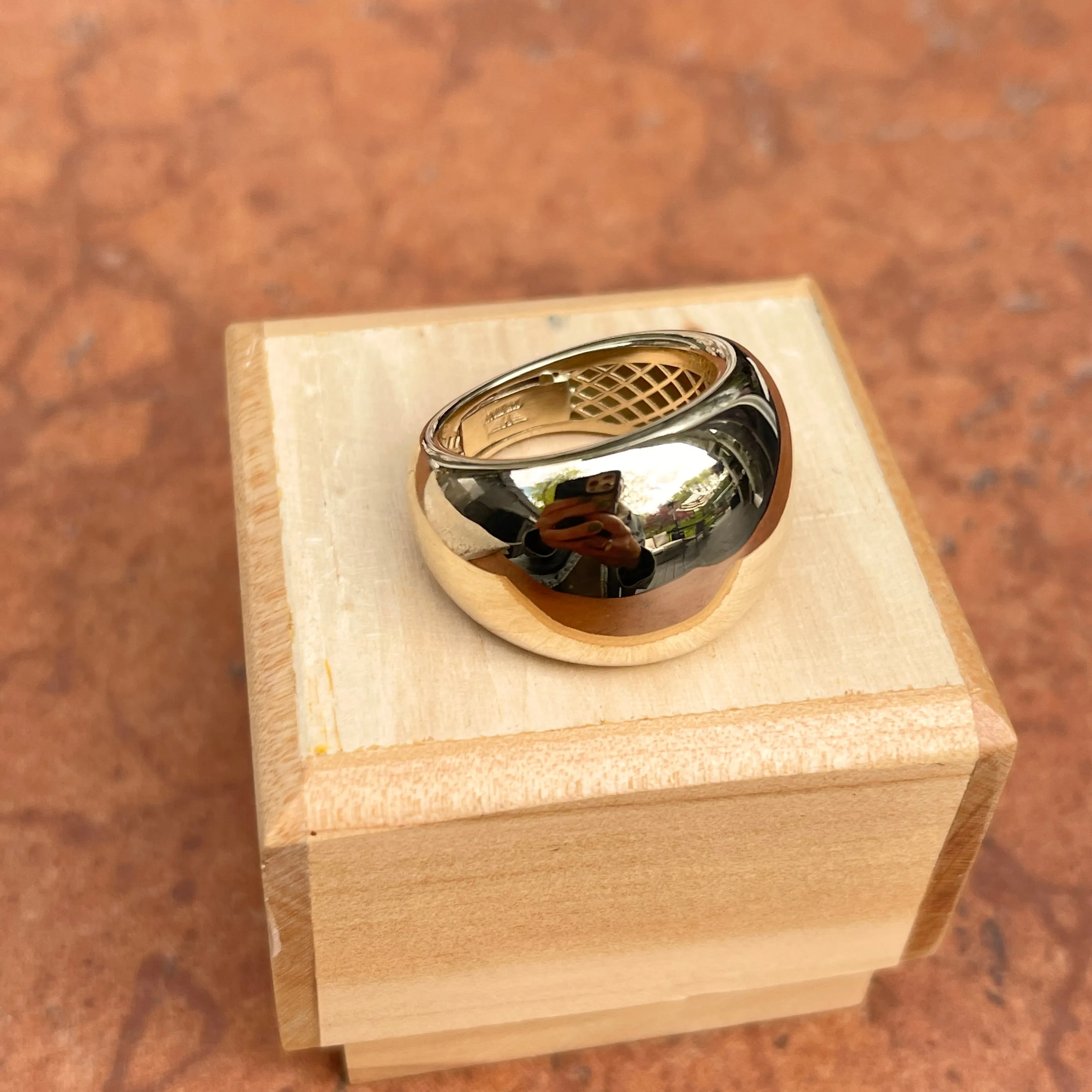 14KT Yellow Gold Polished Chunky 17mm Domed Cigar Band Ring