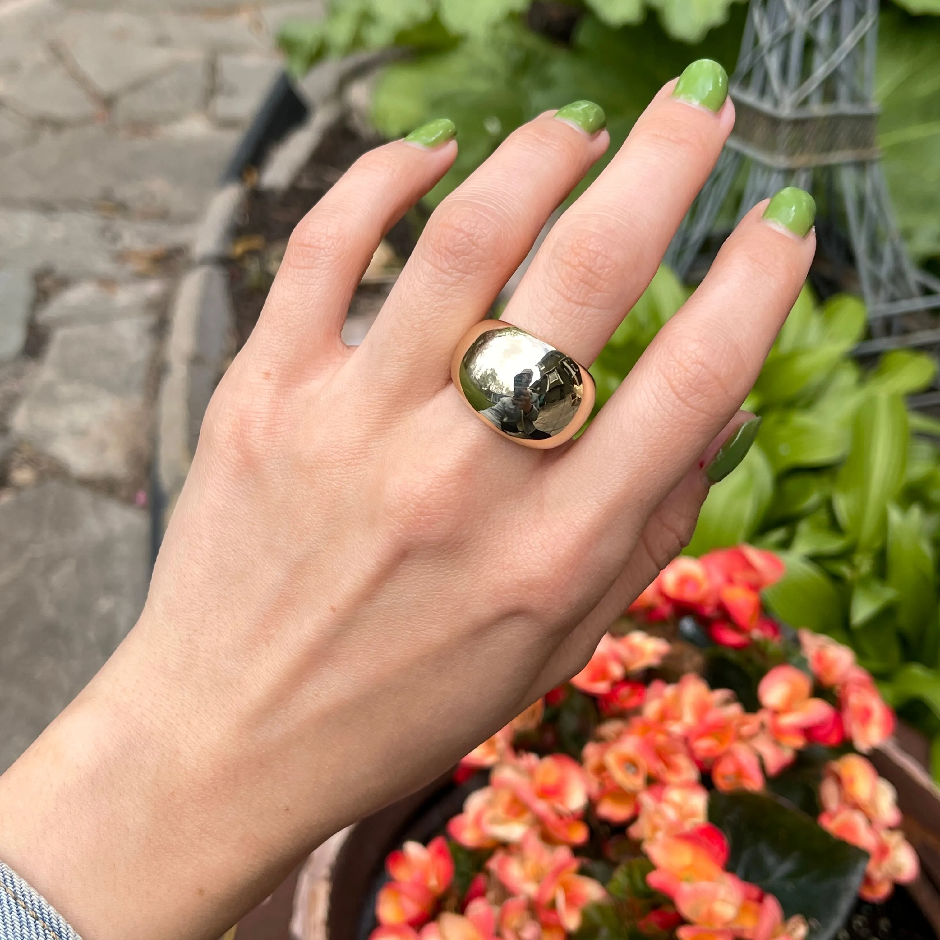 14KT Yellow Gold Polished Chunky 17mm Domed Cigar Band Ring