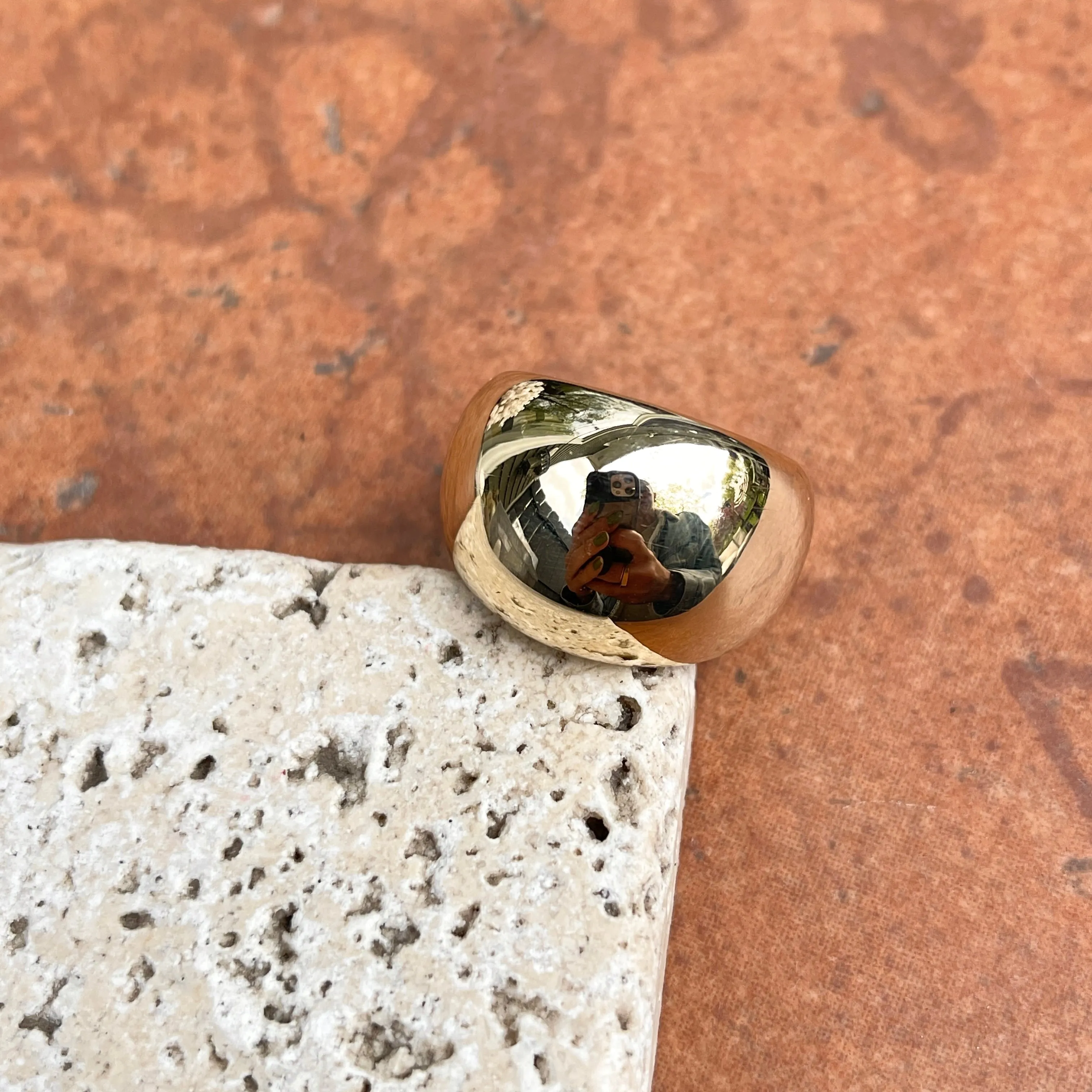 14KT Yellow Gold Polished Chunky 17mm Domed Cigar Band Ring