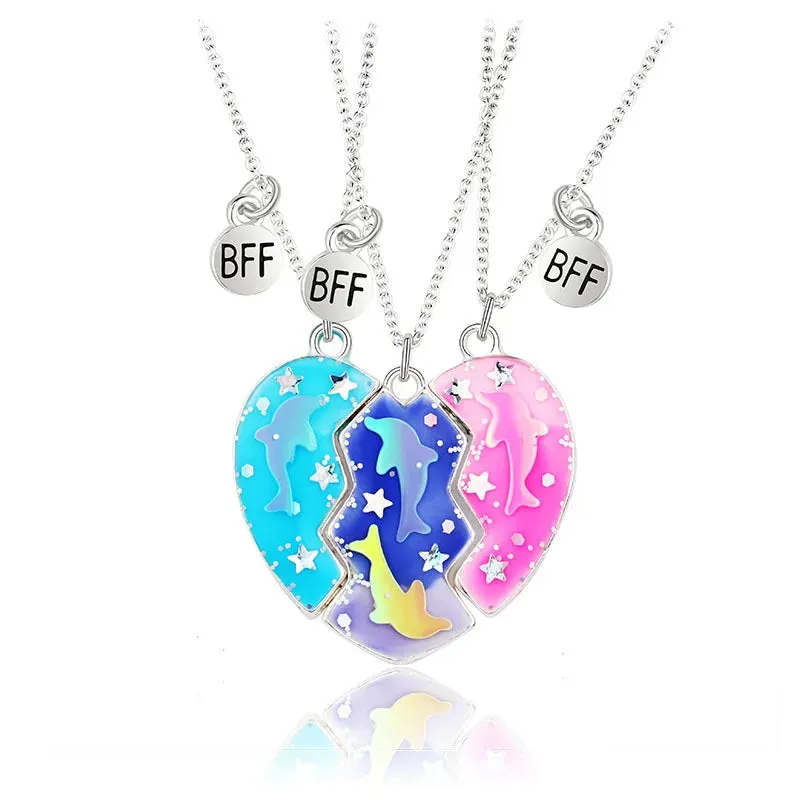 2Pcs Heart-Shaped Magnet Panda Necklaces