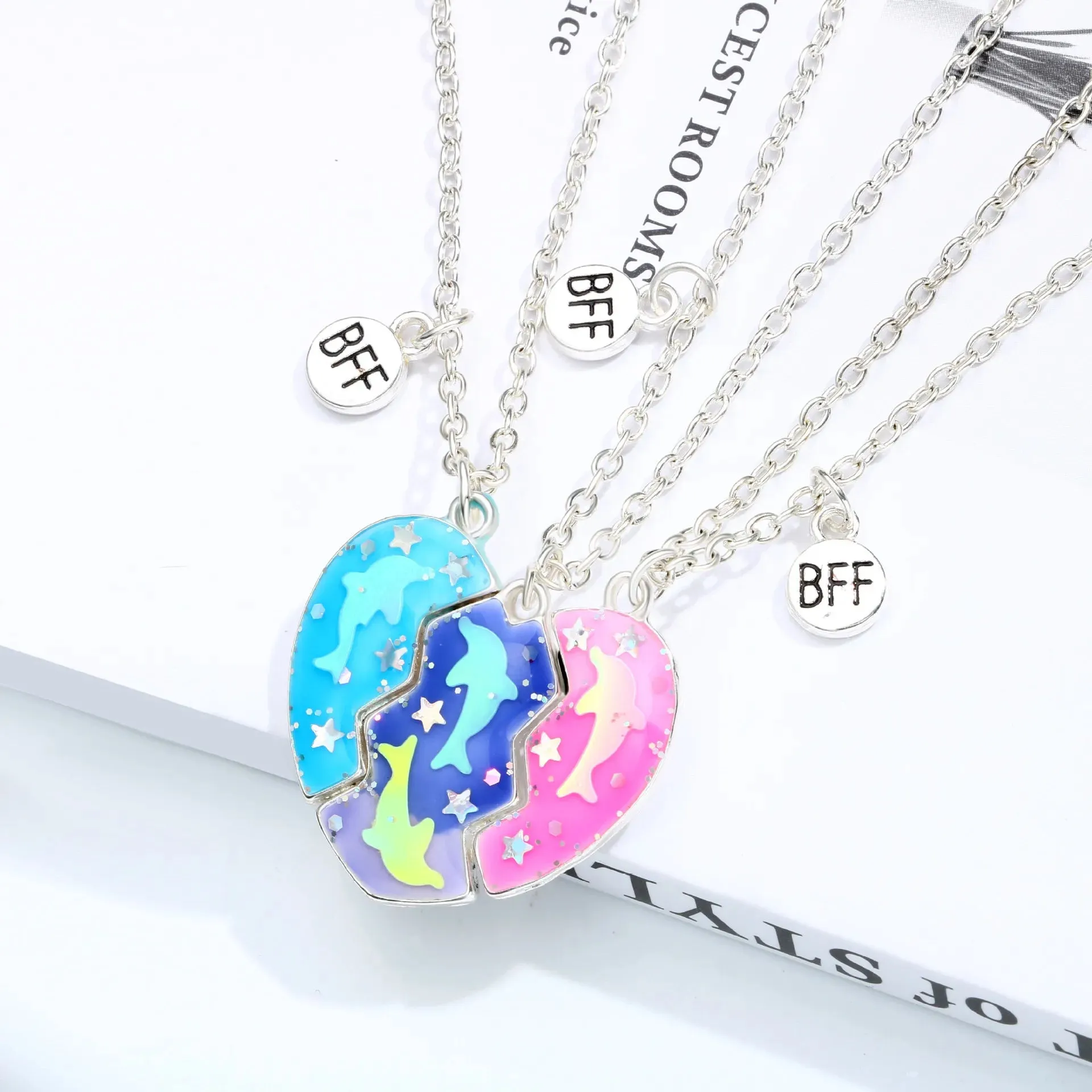 2Pcs Heart-Shaped Magnet Panda Necklaces