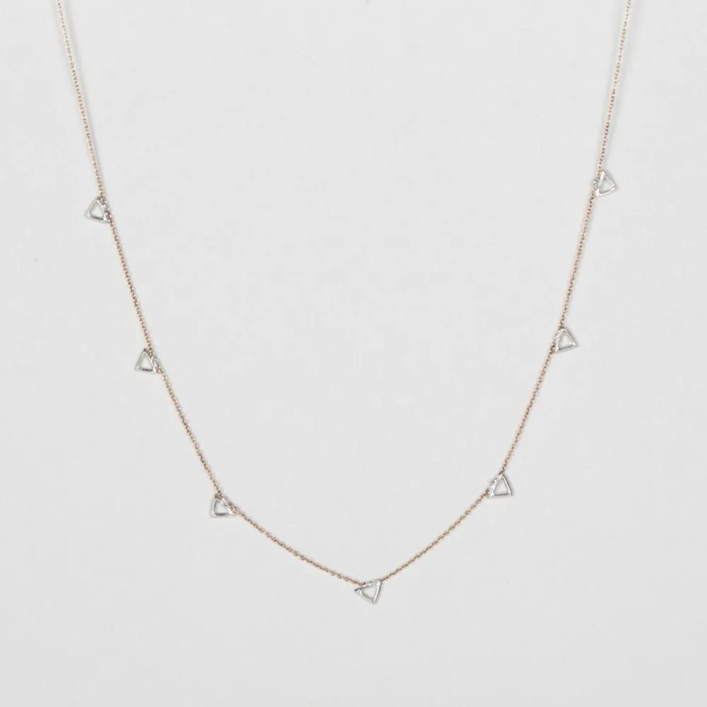 Angle Accent Chain