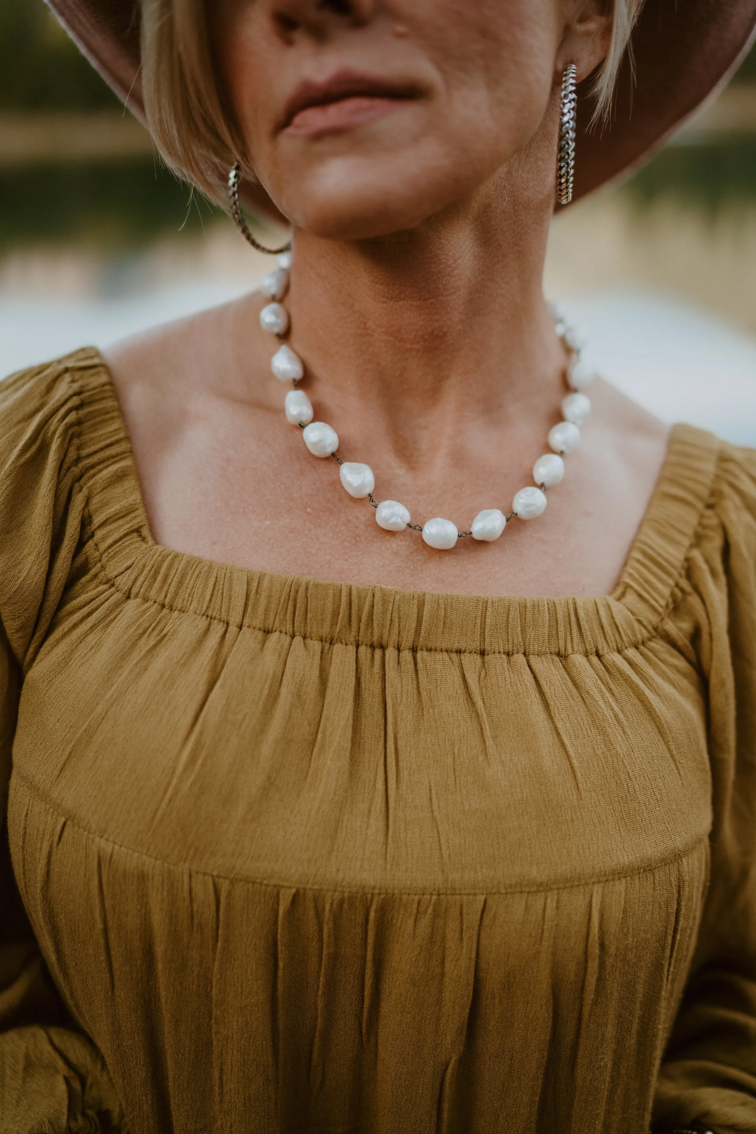 Baxter Pearl Necklace | White