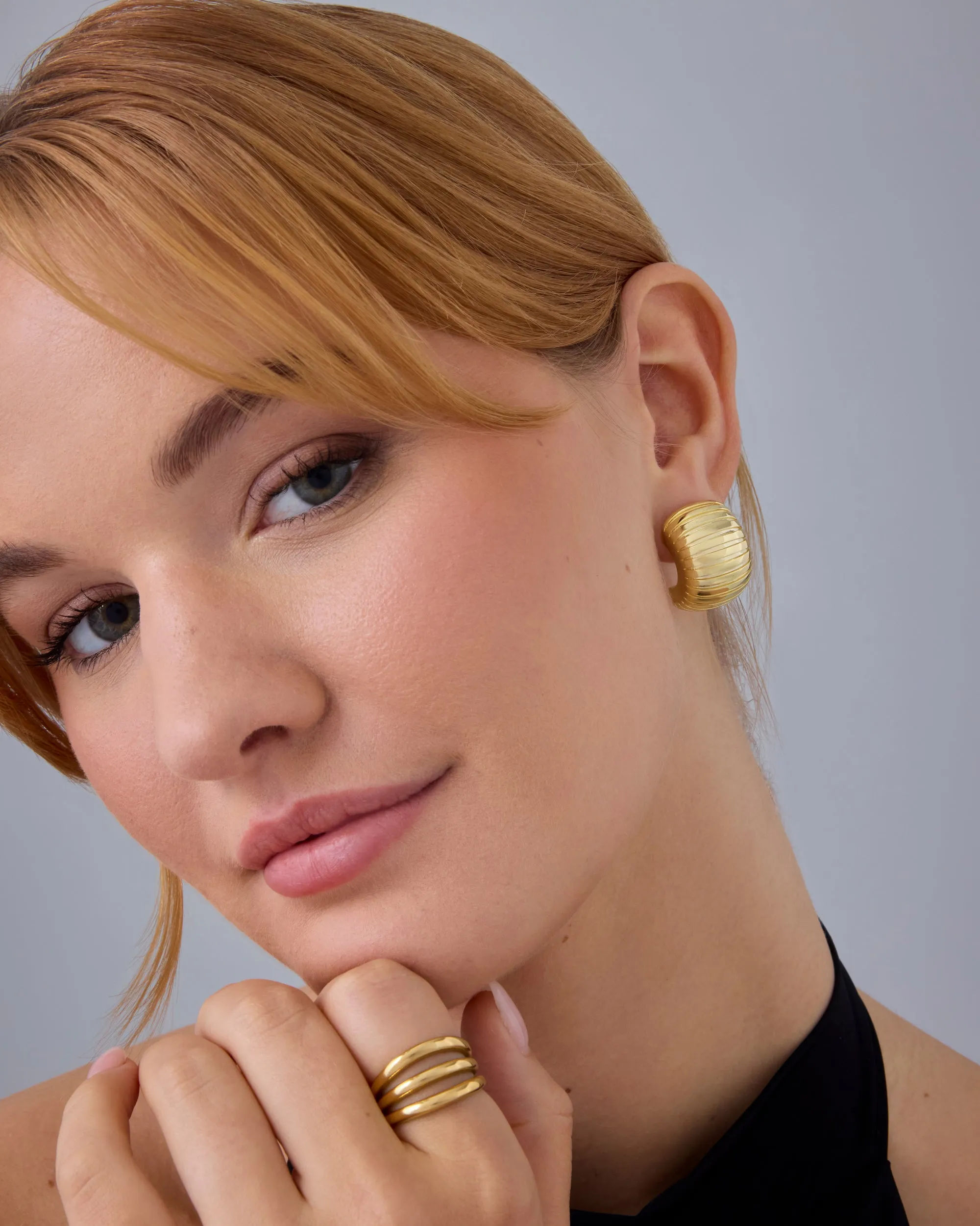 Chunky Ribbed Hoop Earrings