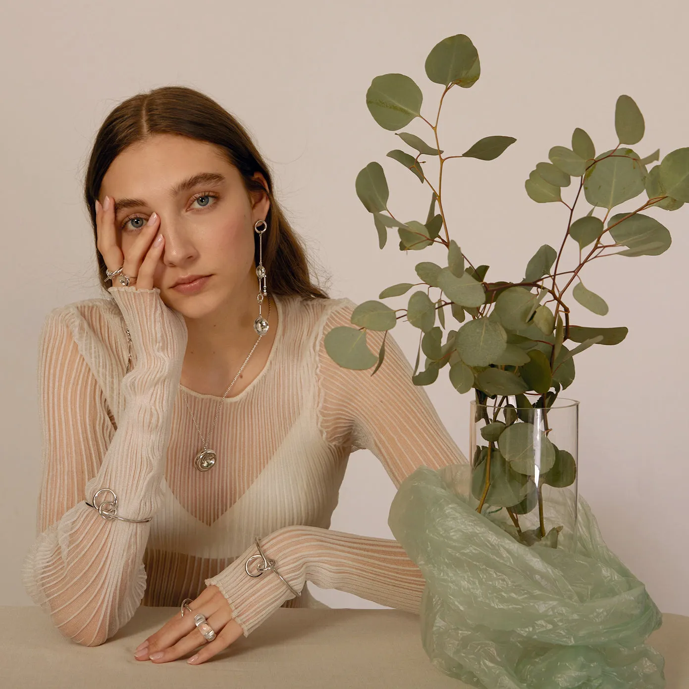 Cleft Necklace in Rhodium