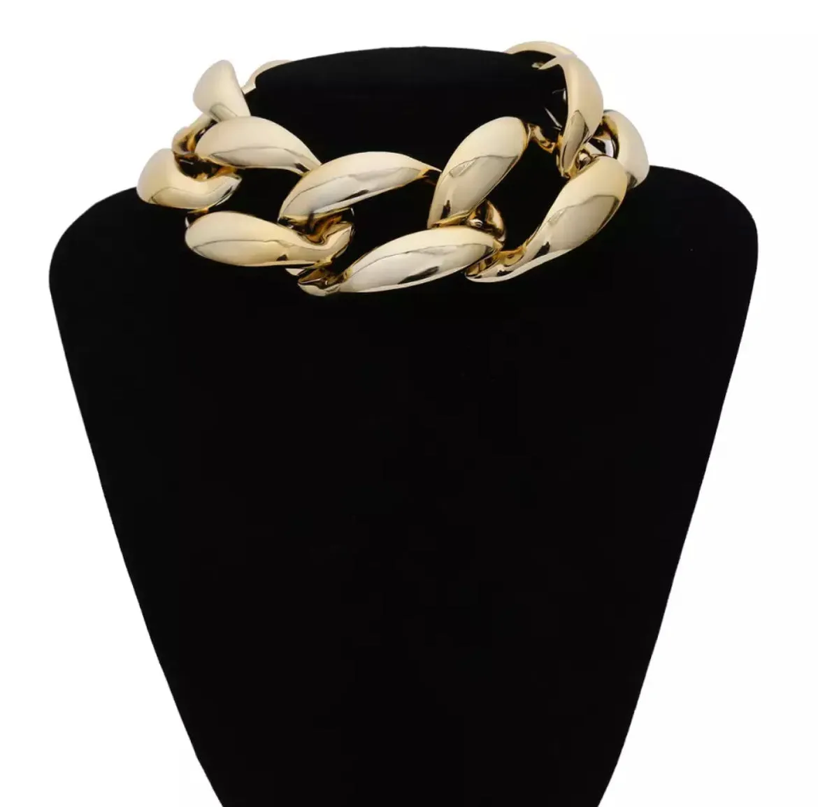 CUBA CHUNKY CHOKER