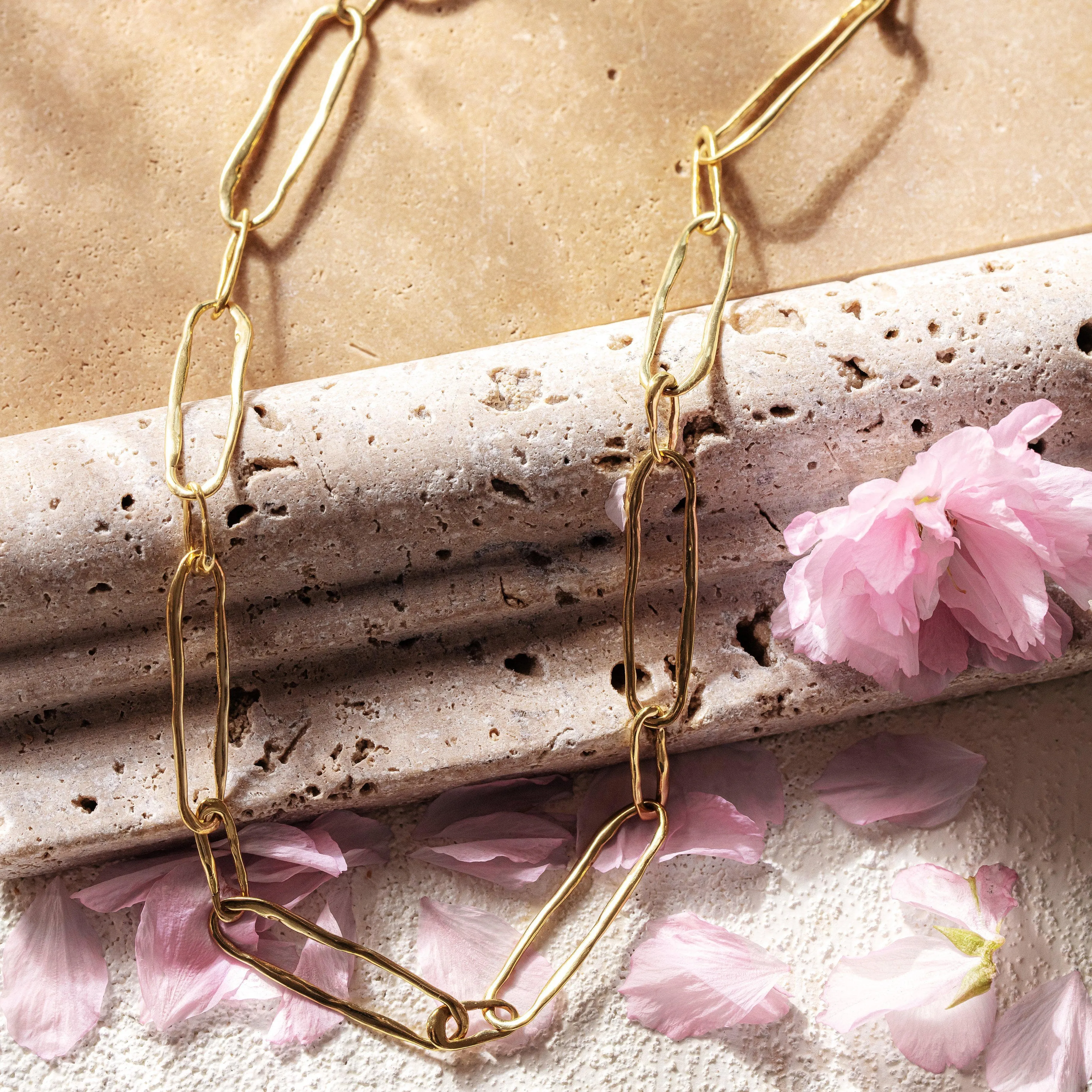 Dewdrop Chain Necklace