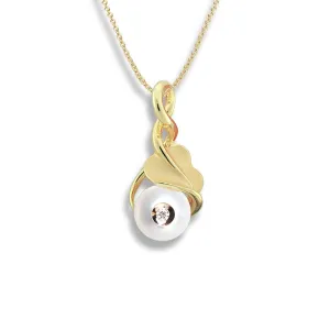 Diamond in a Pearl Pendant 14k White Gold