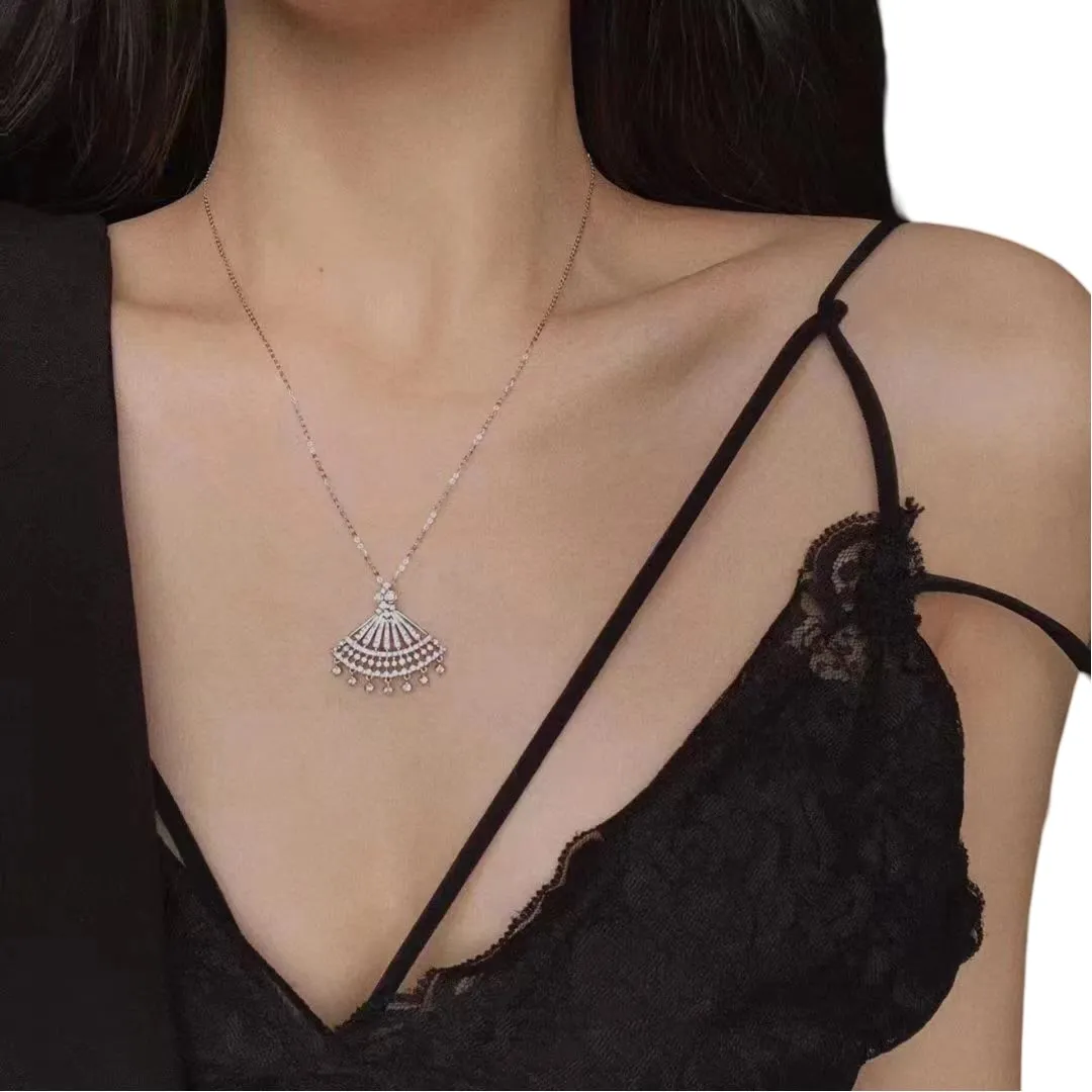 Exquisite Fan Shaped 925s Silver Necklace