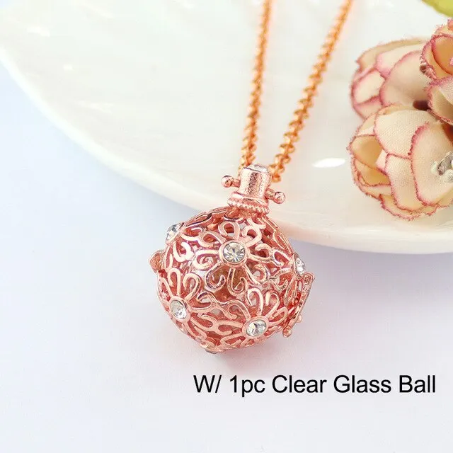 Glass Globe Leaver Leaf Locket Cremation Necklace
