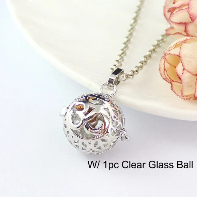 Glass Globe Leaver Leaf Locket Cremation Necklace