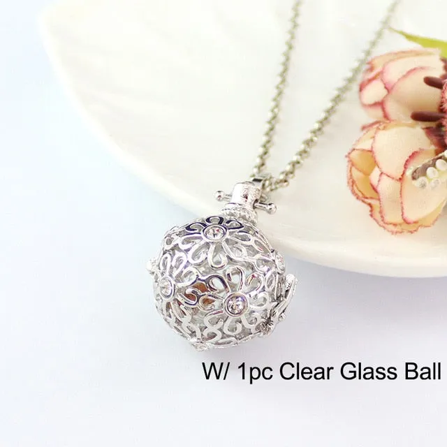 Glass Globe Leaver Leaf Locket Cremation Necklace