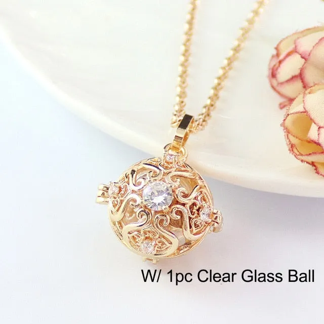 Glass Globe Leaver Leaf Locket Cremation Necklace