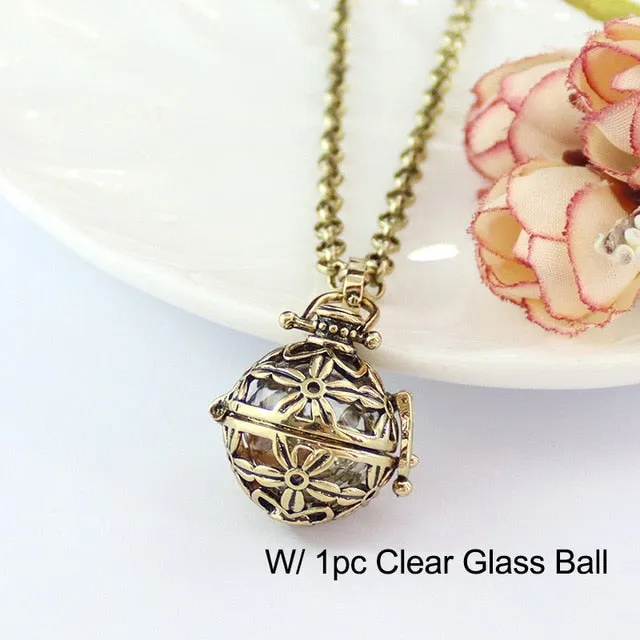 Glass Globe Leaver Leaf Locket Cremation Necklace