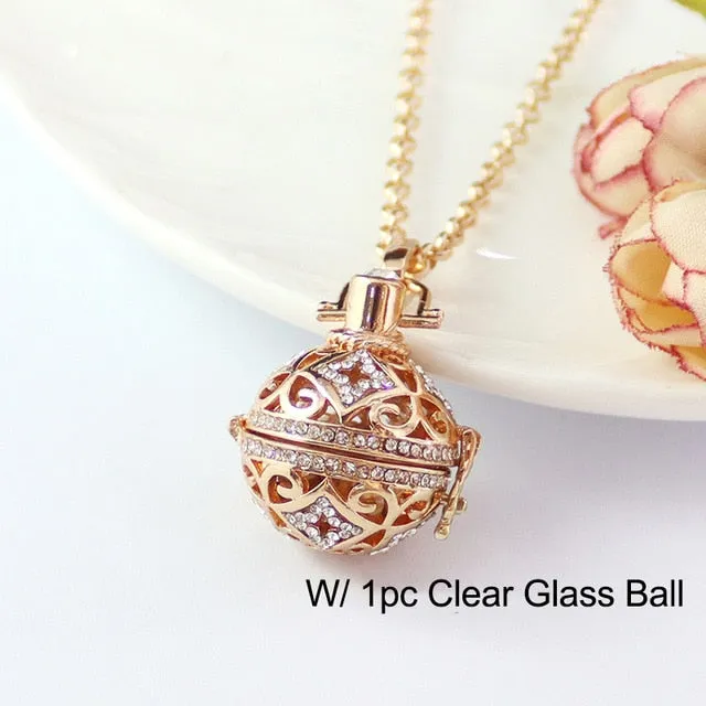 Glass Globe Leaver Leaf Locket Cremation Necklace