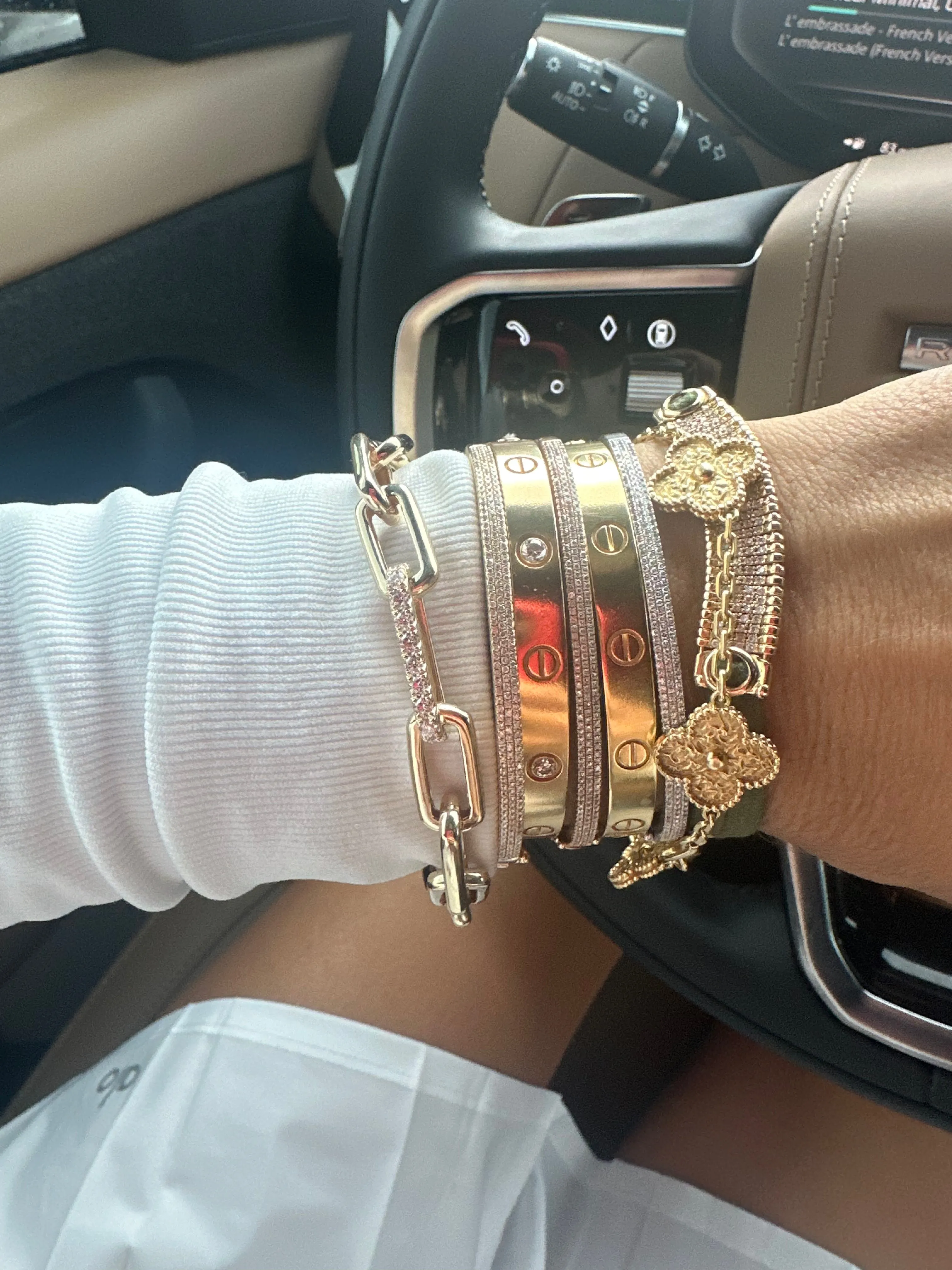 GOLD LINKS BRACELET WITH DIAMOND LINK