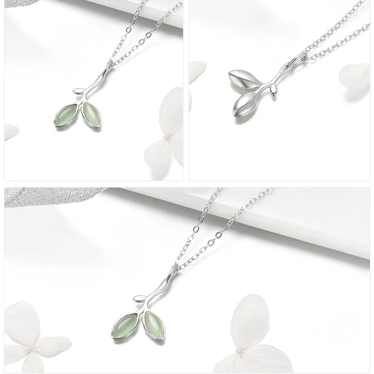 Green Tree Leaves Pendant Necklace