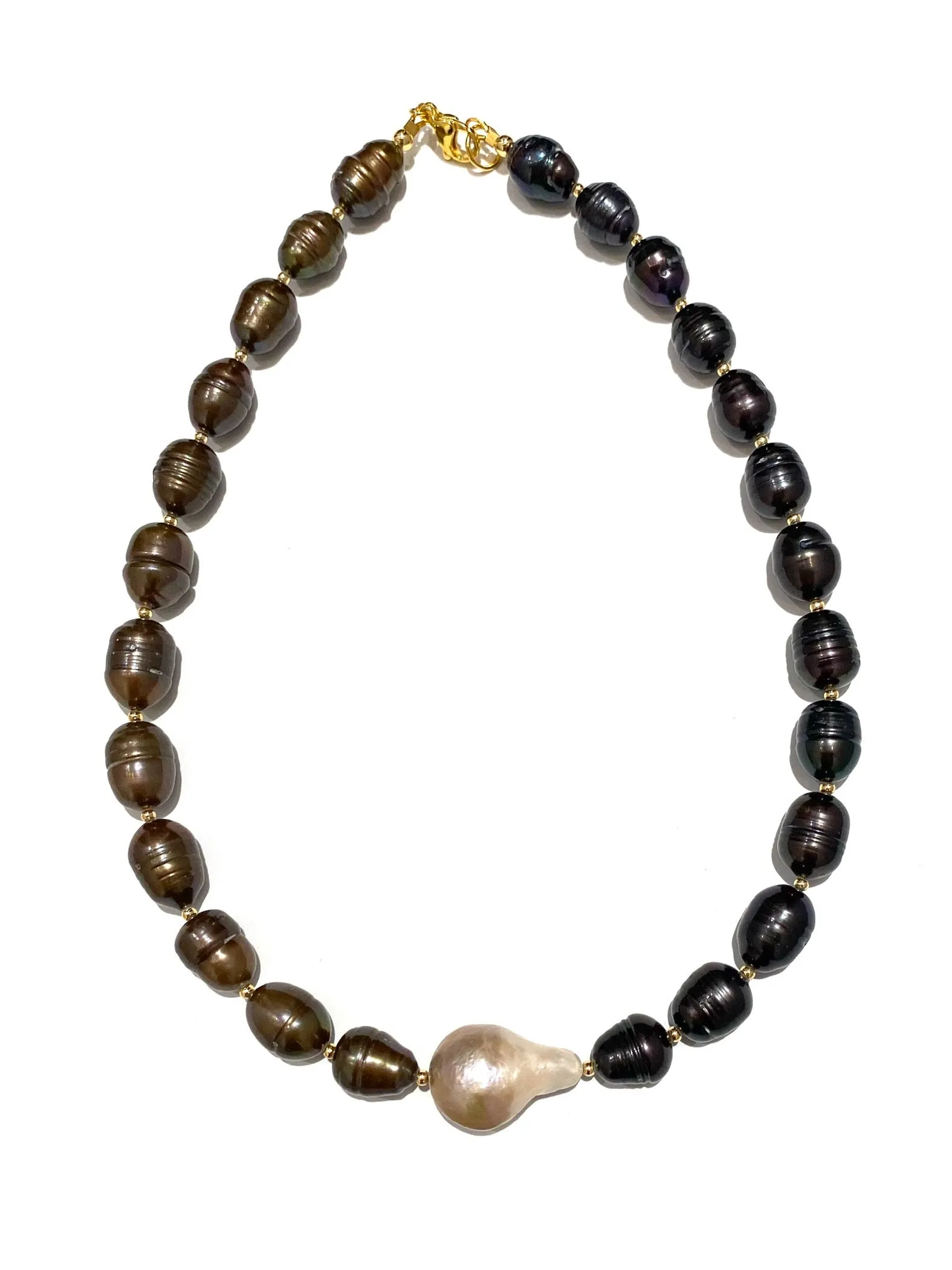 HC DESIGSN- Barroque Pearl Short Necklace