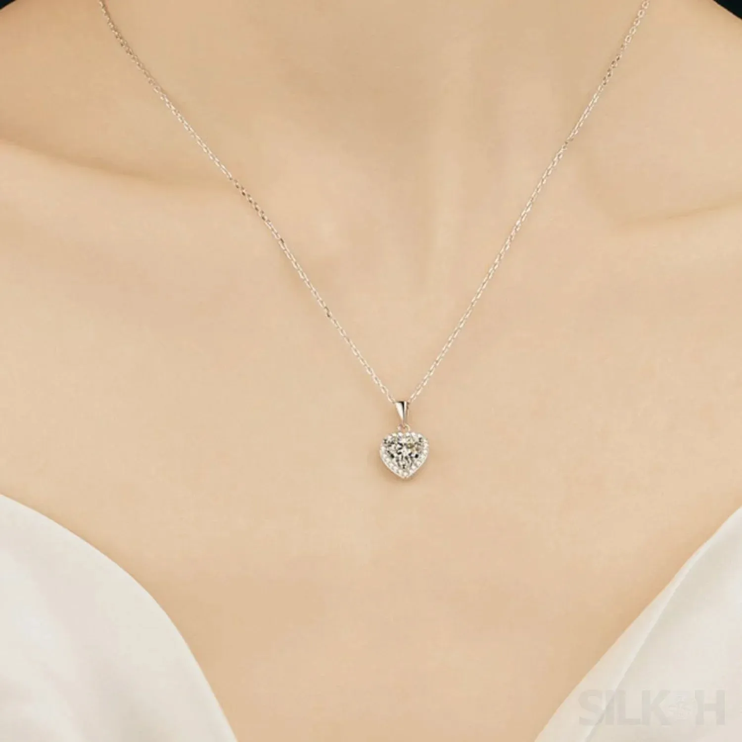 Heart Shaped 925 Sterling Silver Moissanite Necklace Cia