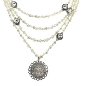 Immaculate Magdalena Pearl Necklace