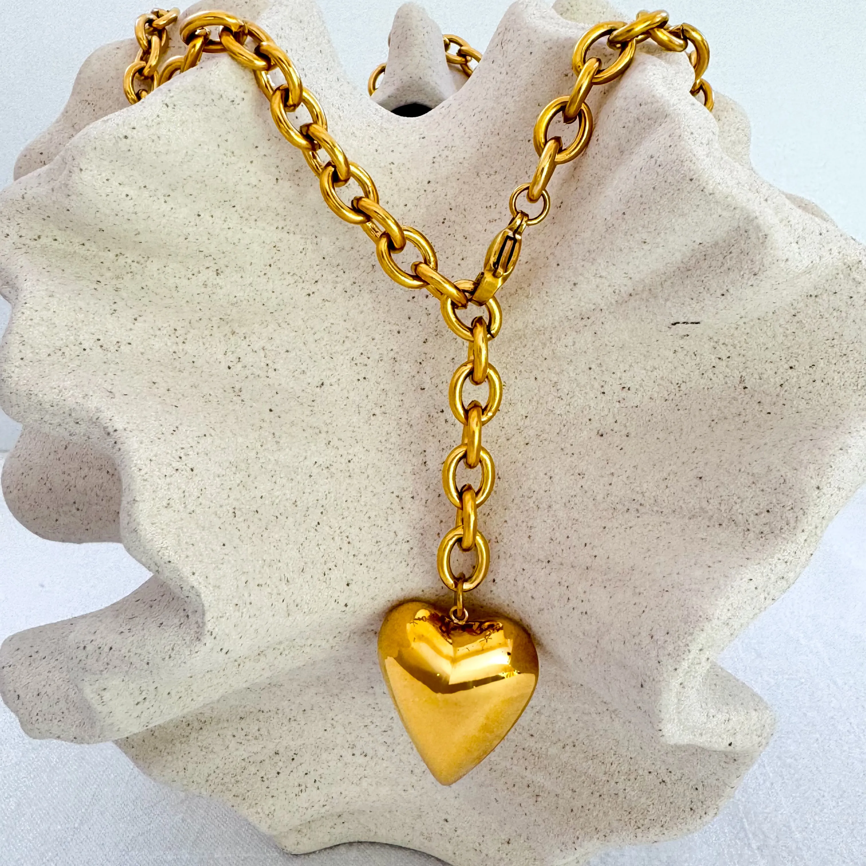 LARATH NECKLACE