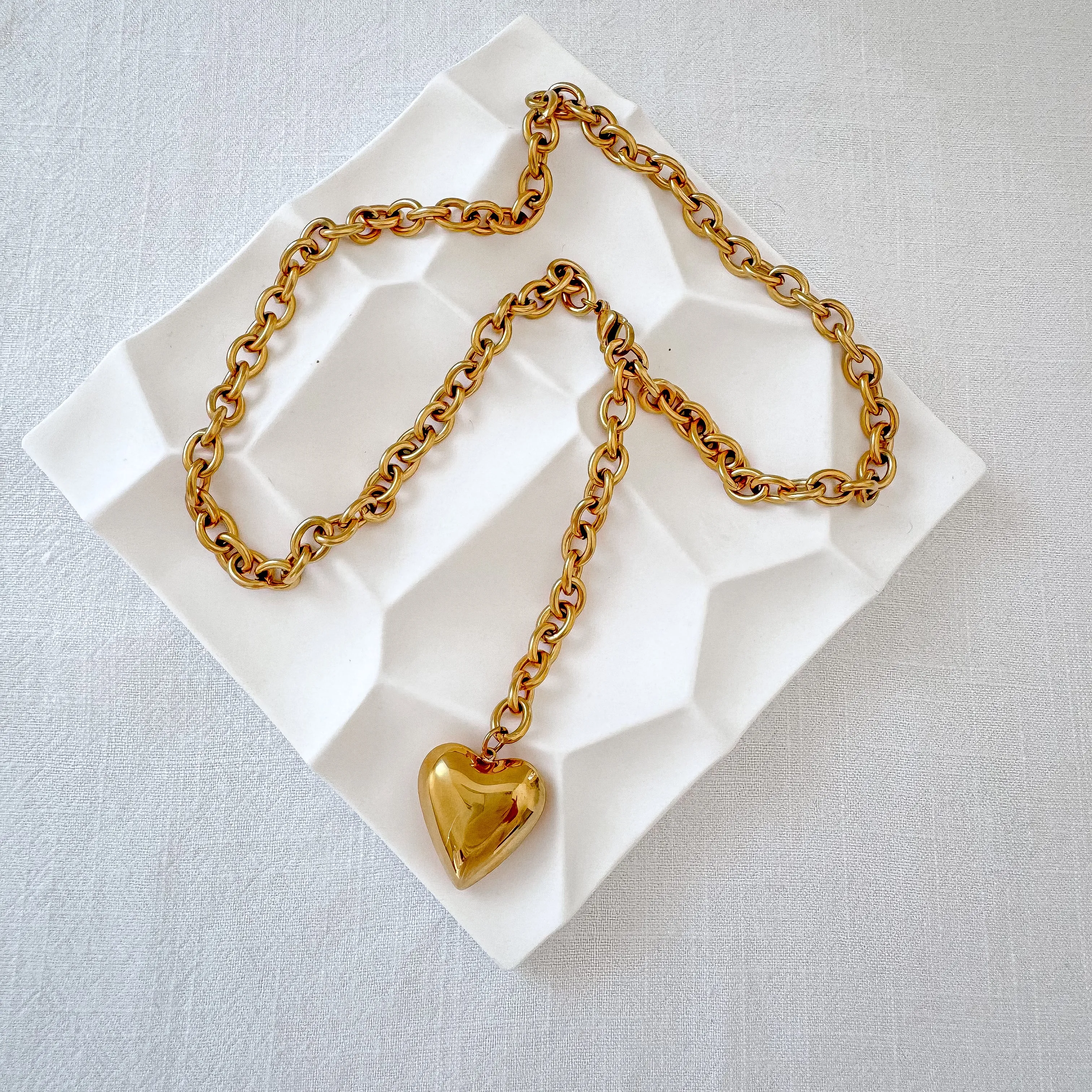 LARATH NECKLACE