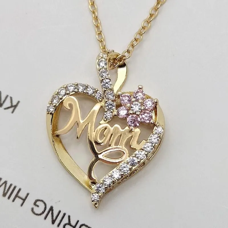 Luxurious Diamond Heart Pendant Necklace For Mom Jewelry
