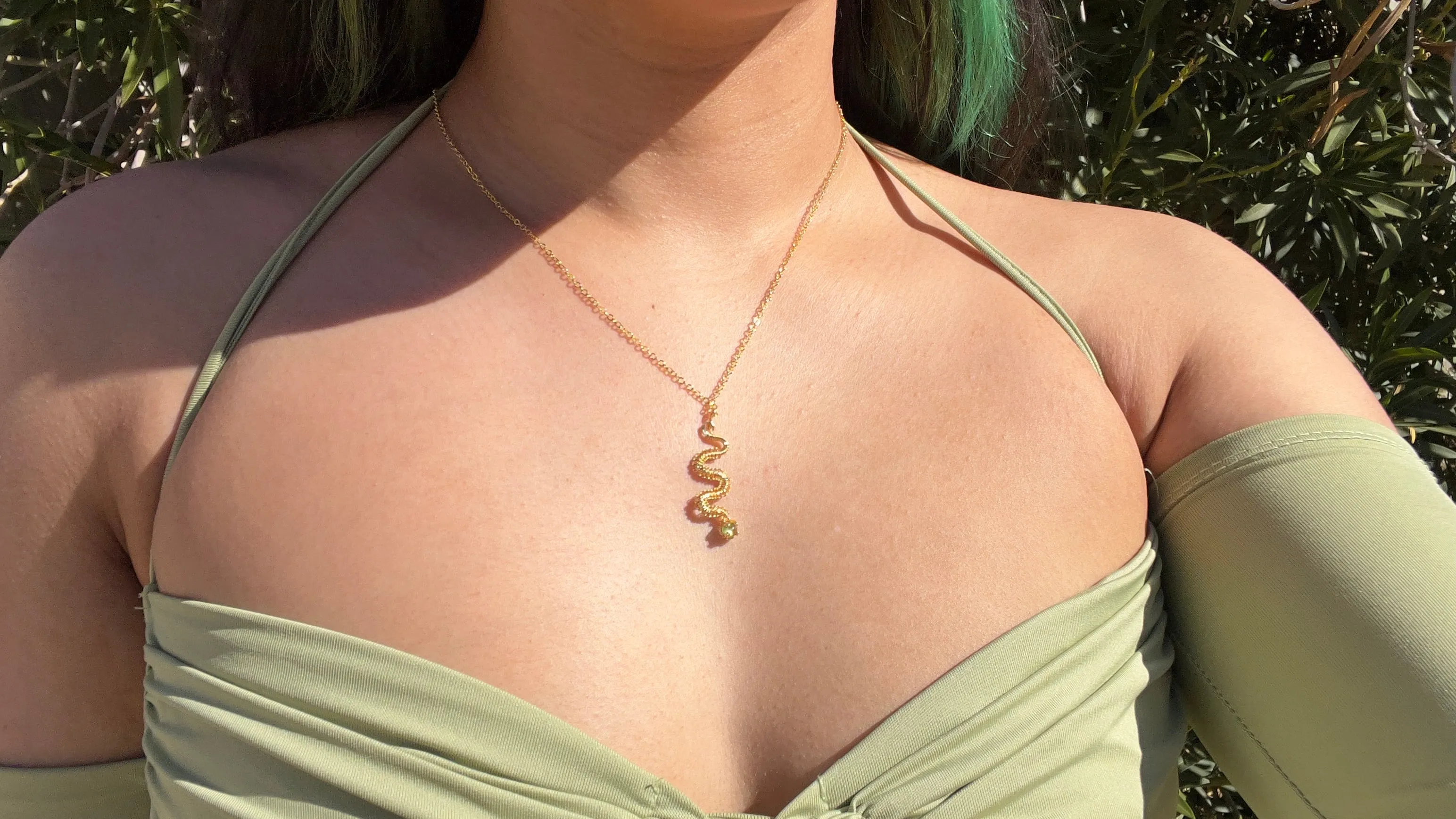 Mini Vipera Pendant 𓆙