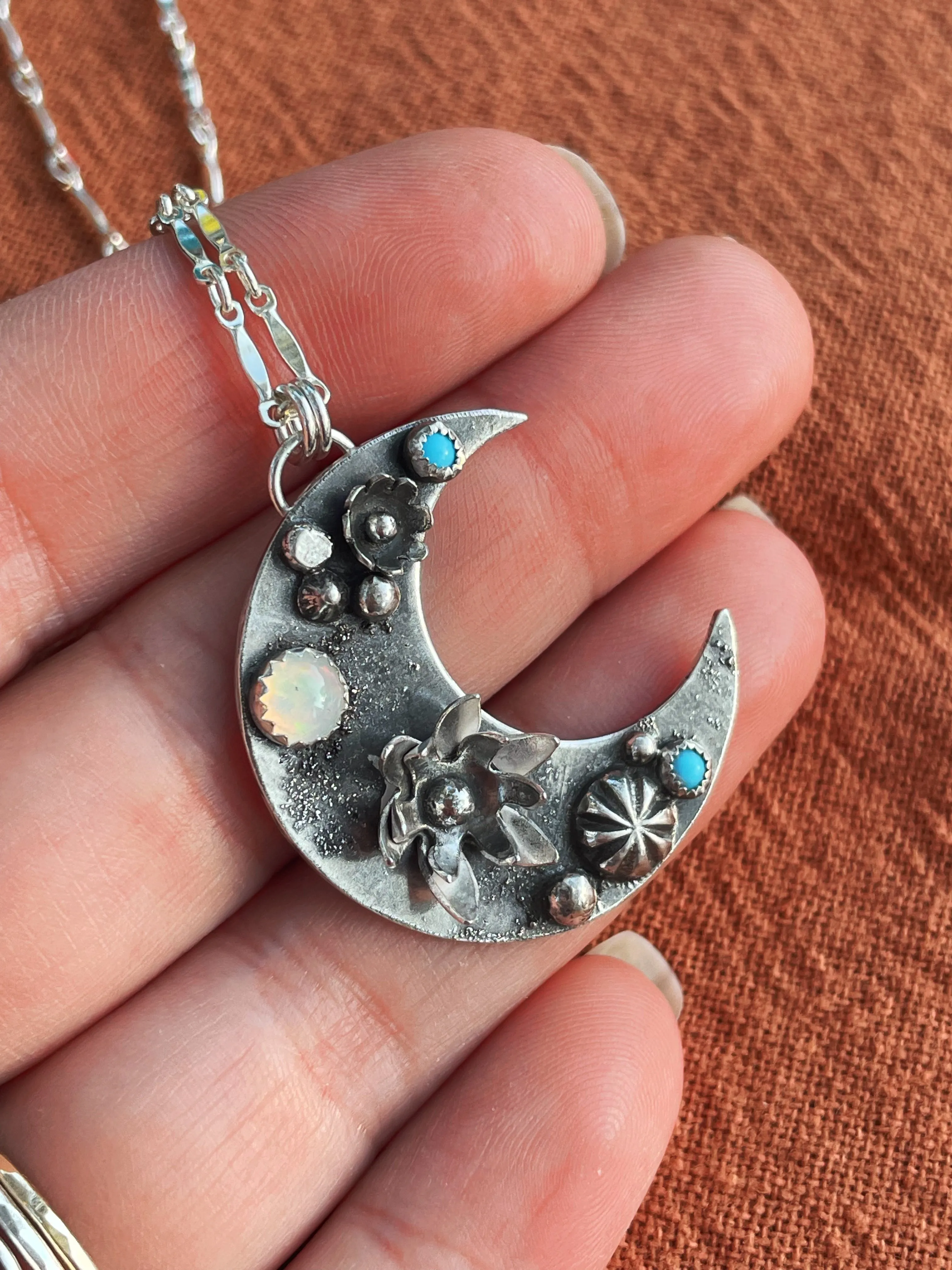 Moonflowers Pendant - 1