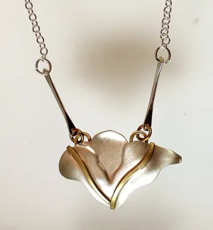 N3489 Garden Party necklace.