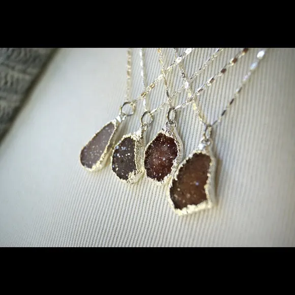 NATURAL DRUZY SILVER NECKLACE