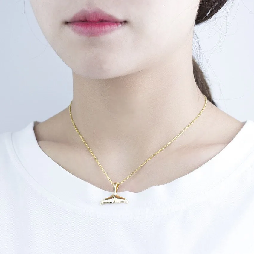 Necklace Whale Fin - Silver or Gold