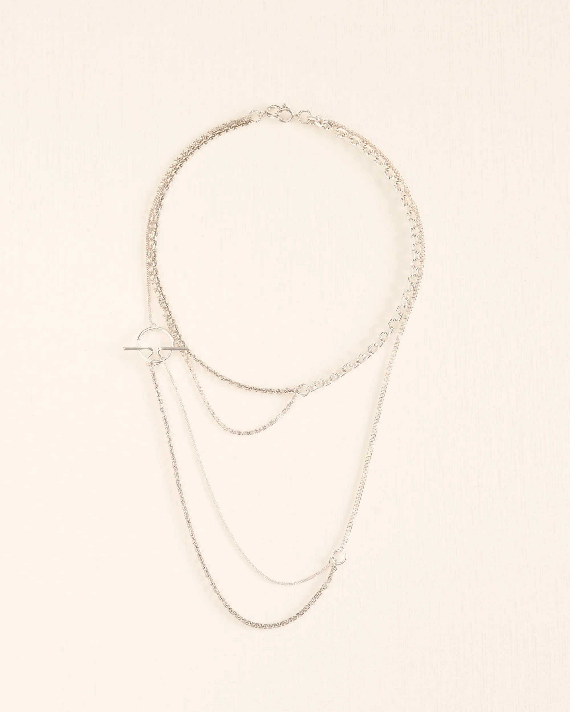 Necklace with detachable chains and T-lock in silver