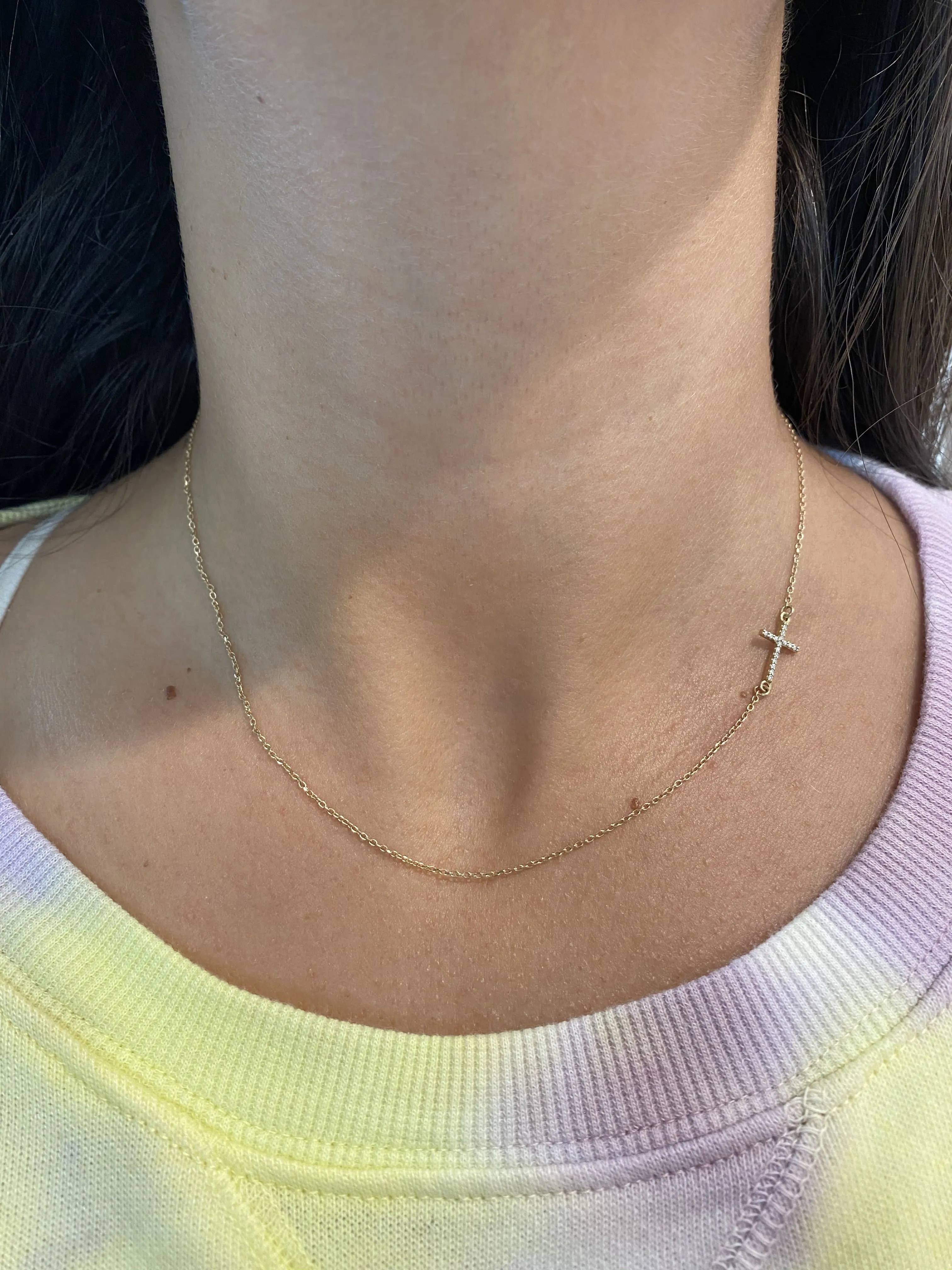 OFFSET DIAMOND CROSS NECKLACE