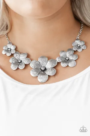 Paparazzi - Secret Garden - Silver Floral Pedal Necklace