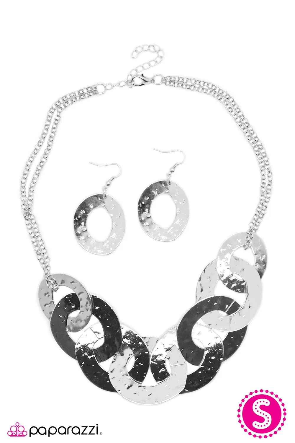 Paparazzi - Wonderfully Wicked  Silver Necklace