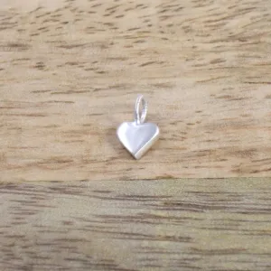 Pequeño Charming Little Heart Charm
