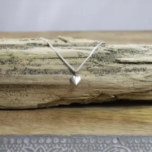 Pequeño Heart Pendant