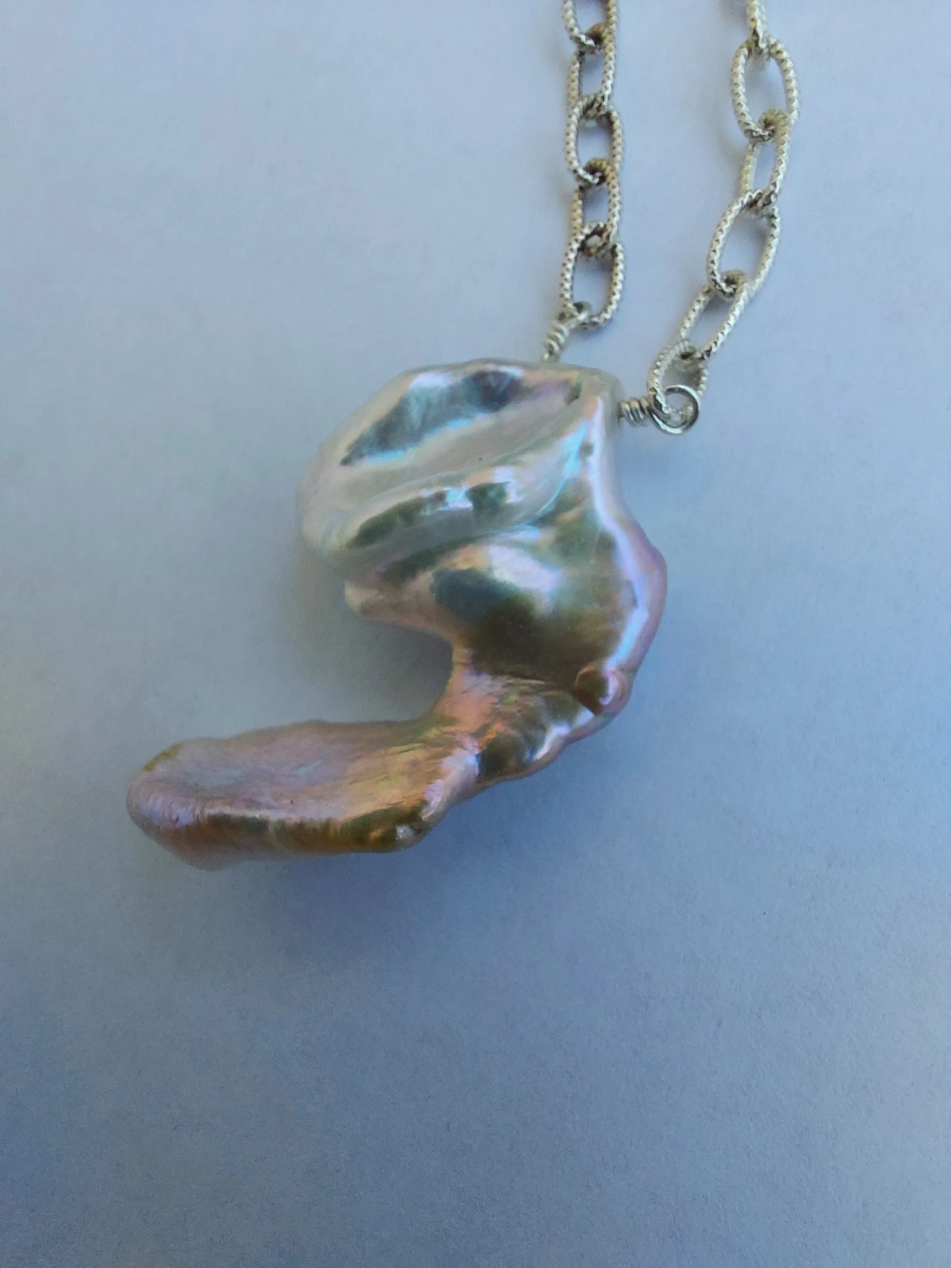 Pink Natural Large Baroque Iridescent Pearl Pendant choker on a silver chain. Wedding Pearl Necklace. Summer Pearls