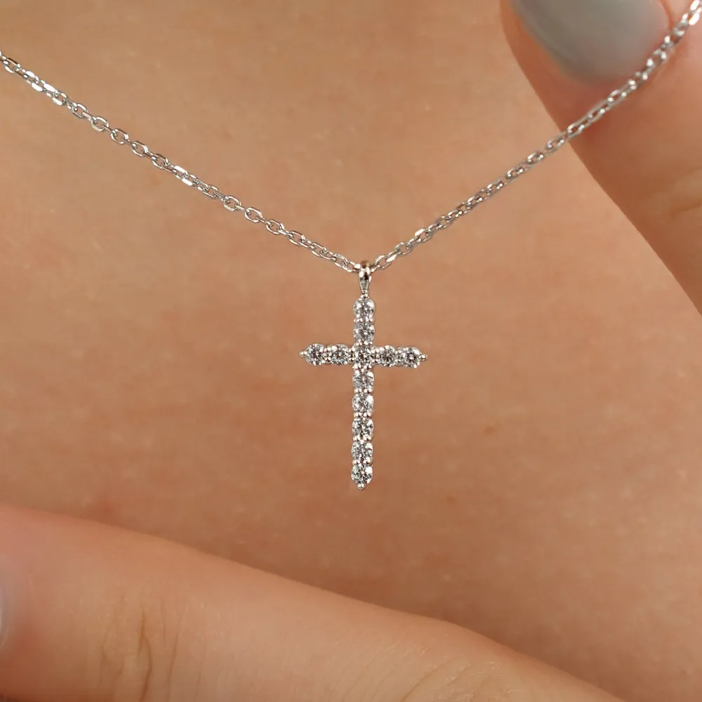 [Platinum] Diamond Cross Necklace NAAM5002D