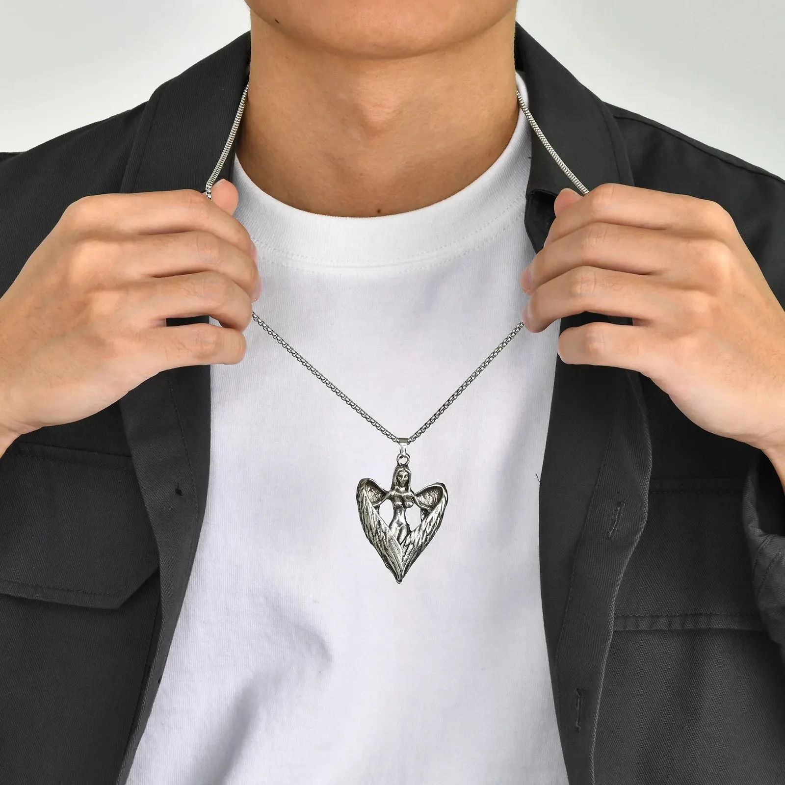 Retro Hug Angel Necklaces for Men, Love Heart Pendant Collar with Box Chain