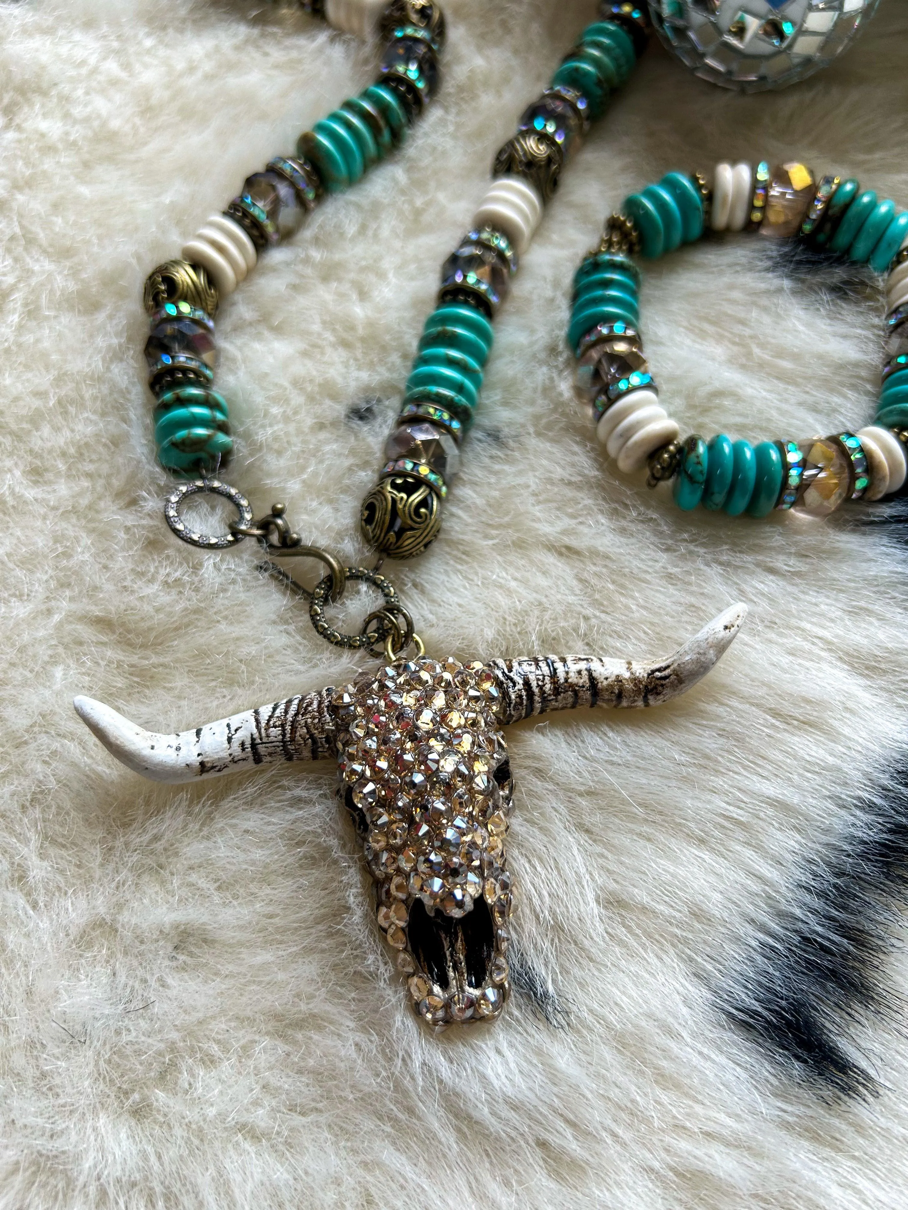 Rhinestone Longhorn Necklace