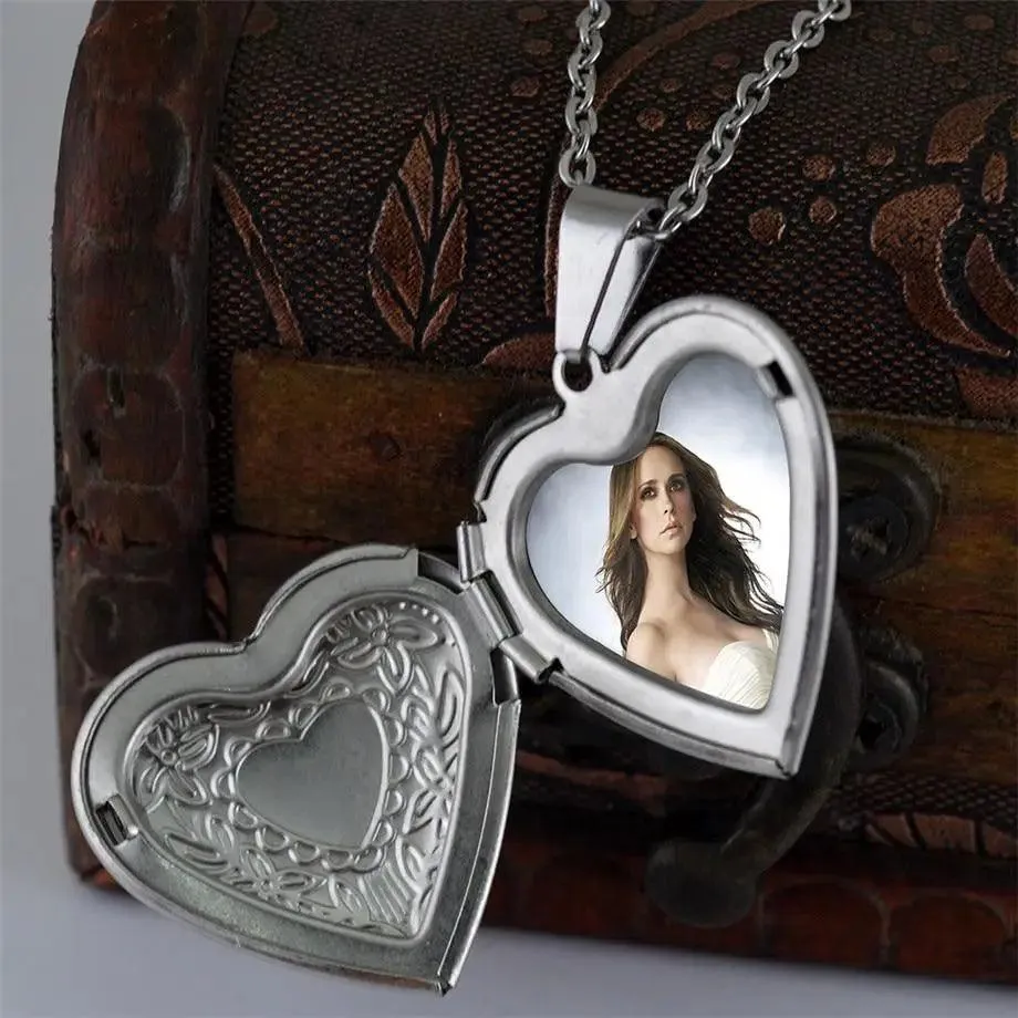 Romantic Women Gold Heart Locket Pendants Necklaces Photo Frame Valentine Lovers Excellent Gift Jewelry