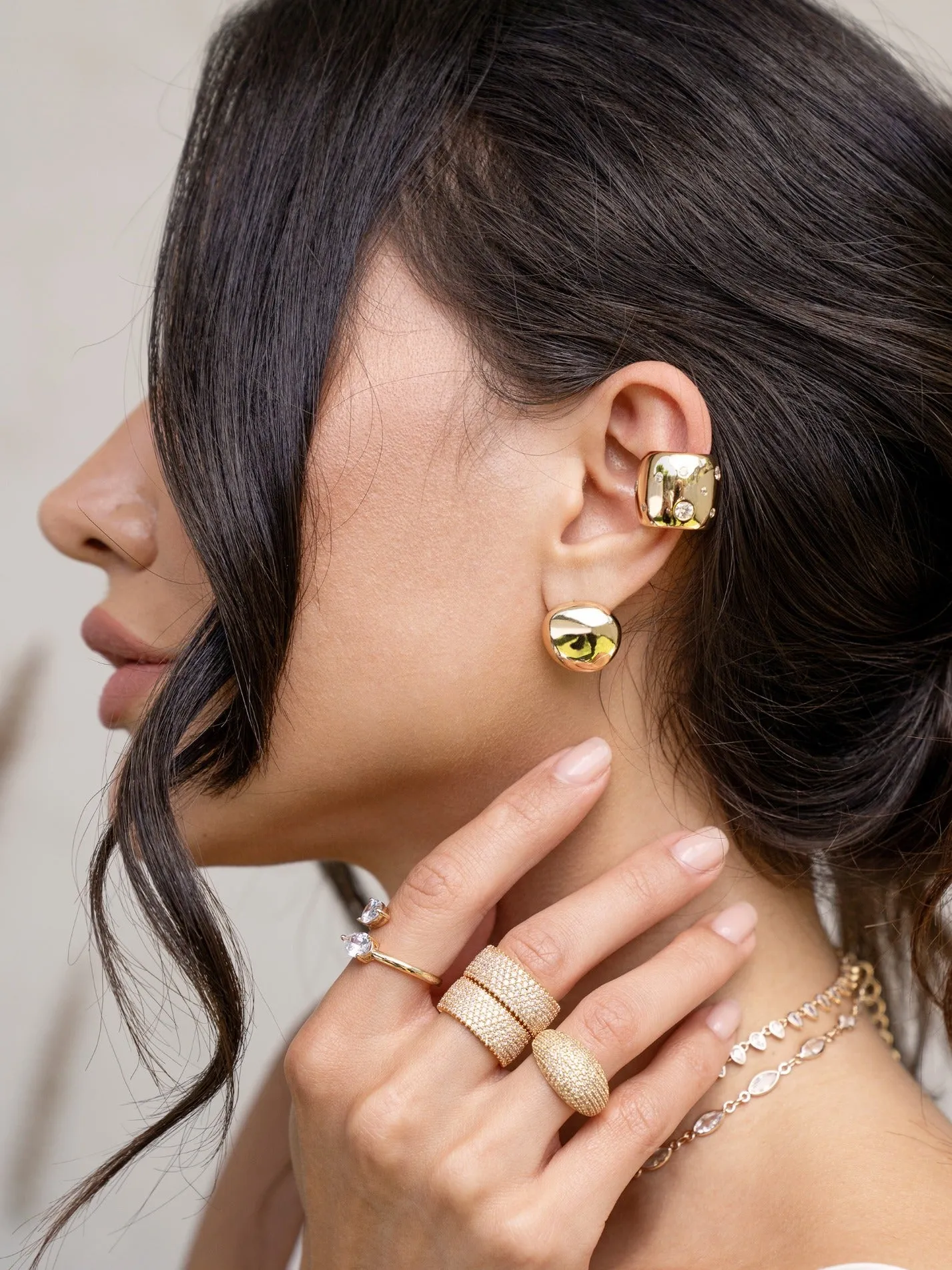 Scattered Crystal Chunky Ear Cuff