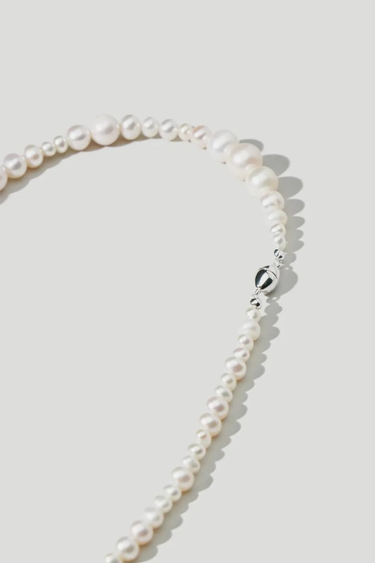 Small Mixed Pearl Necklace
