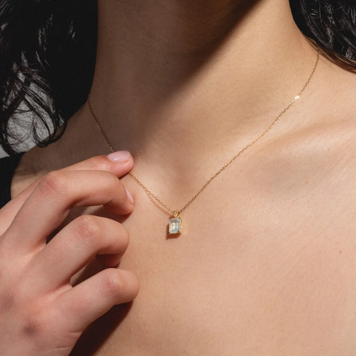 Solid Gold 2025 March Capsule Classic Aquamarine Pendant Necklace
